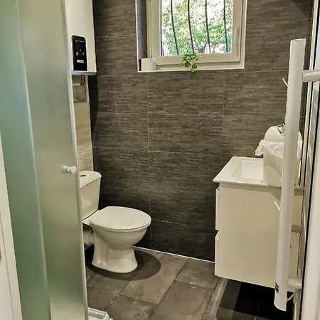 Climatise Golfe-juan 公寓 *